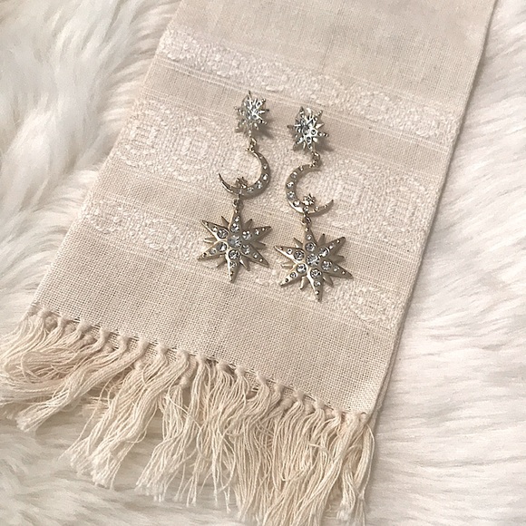 🌙Boho Glam Moon Goddess Golden Sparkle Earrings✨ - Picture 6 of 12